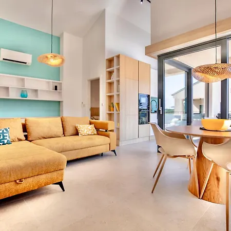 Azure Breeze Artatore Apartament